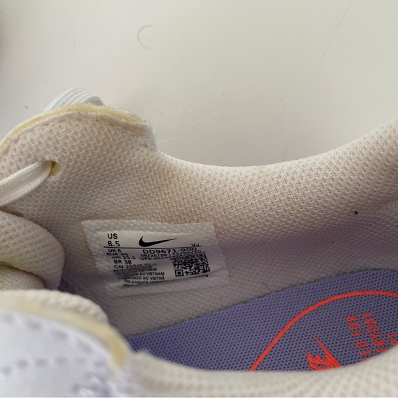 Nike Air Max Excee Womens Running Shoes Size 8.5 - Picture 6 of 6